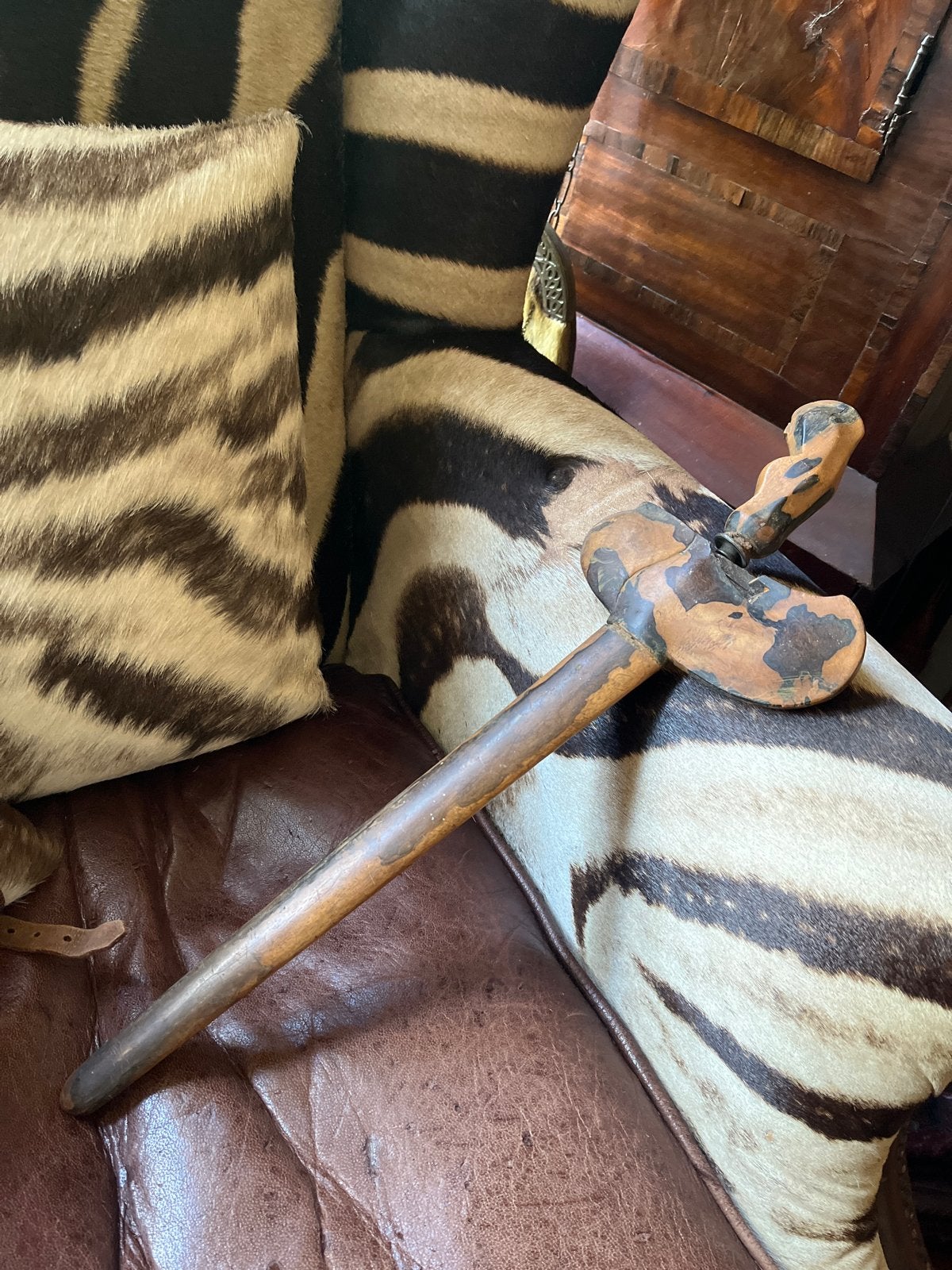 Antieke Indonesische Kris met houten schede en handvat, Ophalen of Verzenden