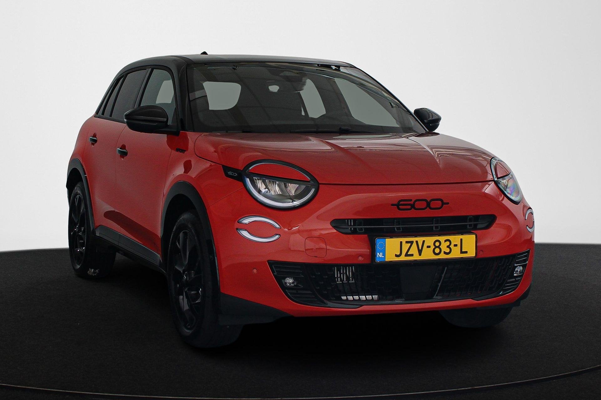Fiat 600 1.2 Hybrid La Prima Automaat Stoelverwarming Keyles, Auto's, Fiat, 145 pk, Stof, Gebruikt, Euro 6