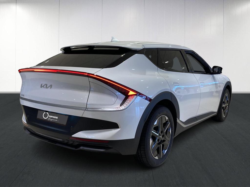 Kia EV6 Light Edition 63 kWh | Stoelverwarming | Adaptieve c, Auto's, Kia, Automaat, Achterwielaandrijving, 750 kg, Leder en Stof