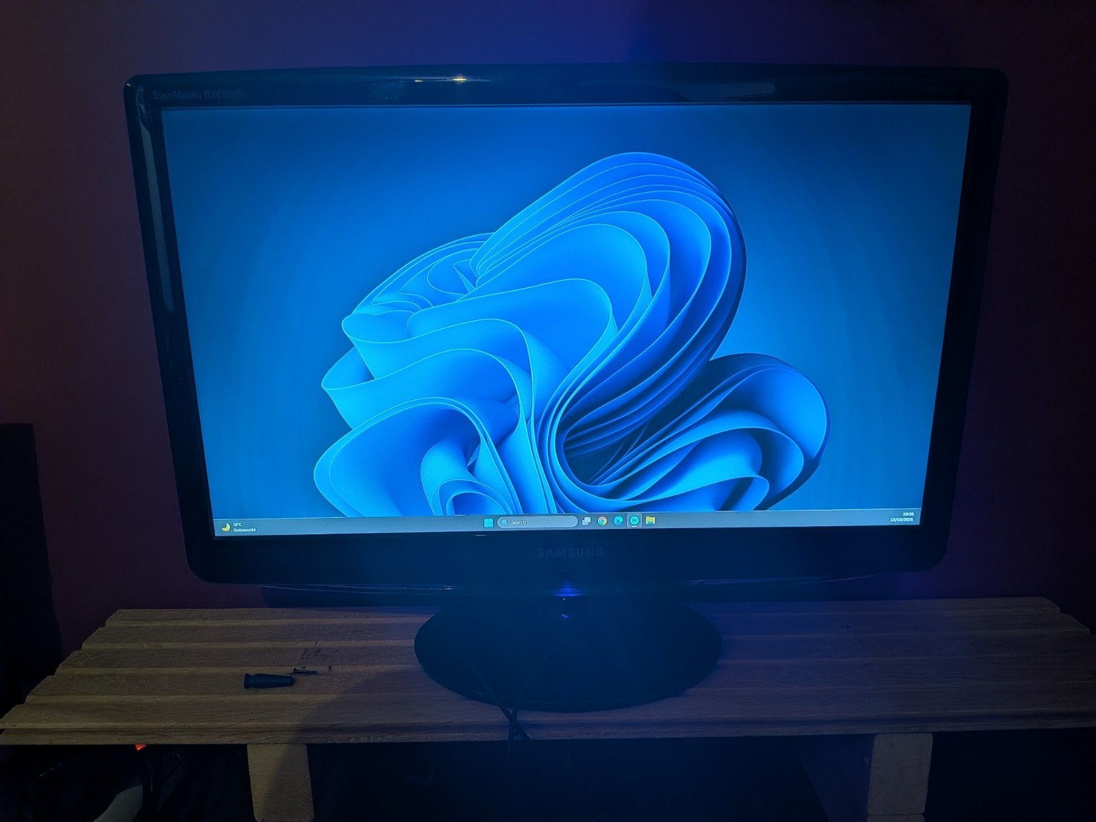 Samsung Monitor 60 cm (24 inch) Full HD, Ophalen, Full HD, Zo goed als nieuw, LED