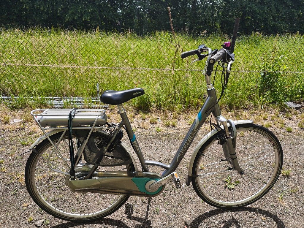 eltriche fiets trek L500 3 versnelling, Fietsen en Brommers, Minder dan 30 km per accu, Nieuw, 51 tot 55 cm, Ophalen
