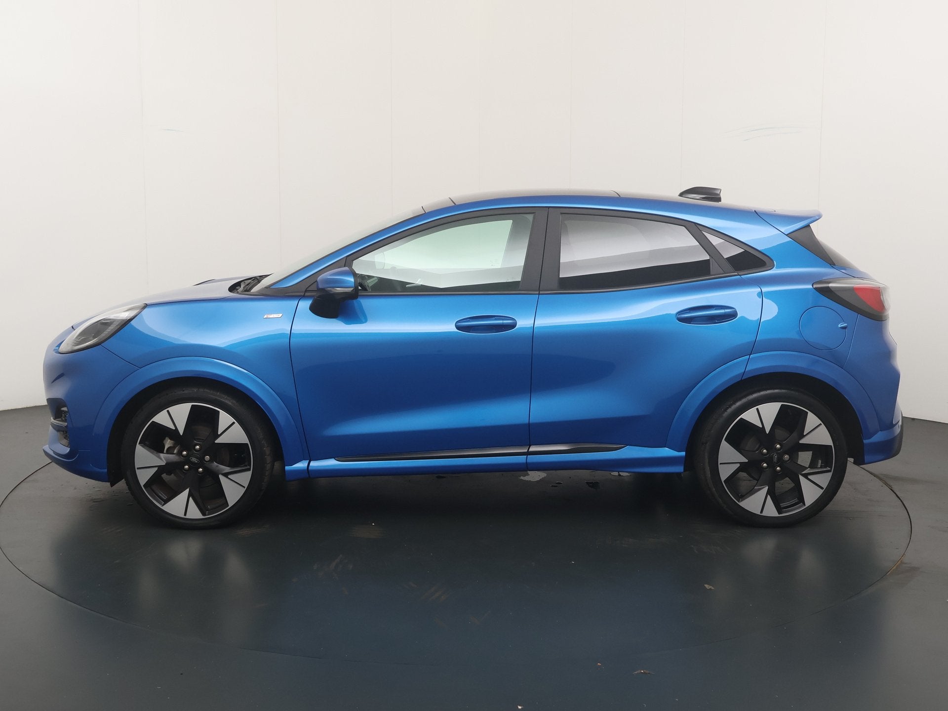 Ford Puma EcoBoost Hybrid 155PK ST-Line X | Trekhaak | Winte, 12 maanden, Zwart, Bedrijf, 155 pk