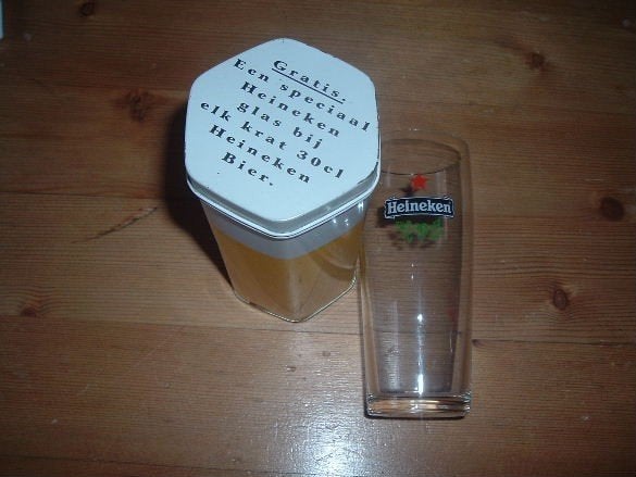 Heineken blikje (nr.1) zeshoekig met glas fluitje, Verzamelen, Biermerken, Ophalen of Verzenden, Nieuw, Glas of Glazen, Heineken