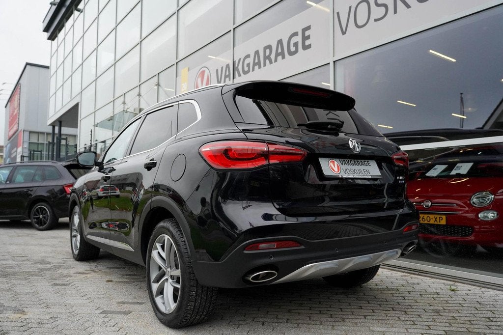 MG EHS 1.5 TGDI Luxury PHEV| Panoramadak | Leder, 12 maanden, Gebruikt, 4 cilinders, Zwart