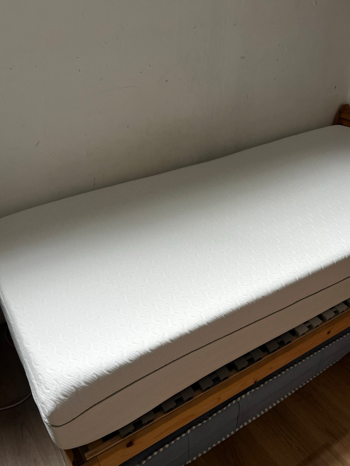 Eenpersoonsmatras 90x200 cm - Zo goed als nieuw, Ophalen, 90 cm, Eenpersoons, Zo goed als nieuw