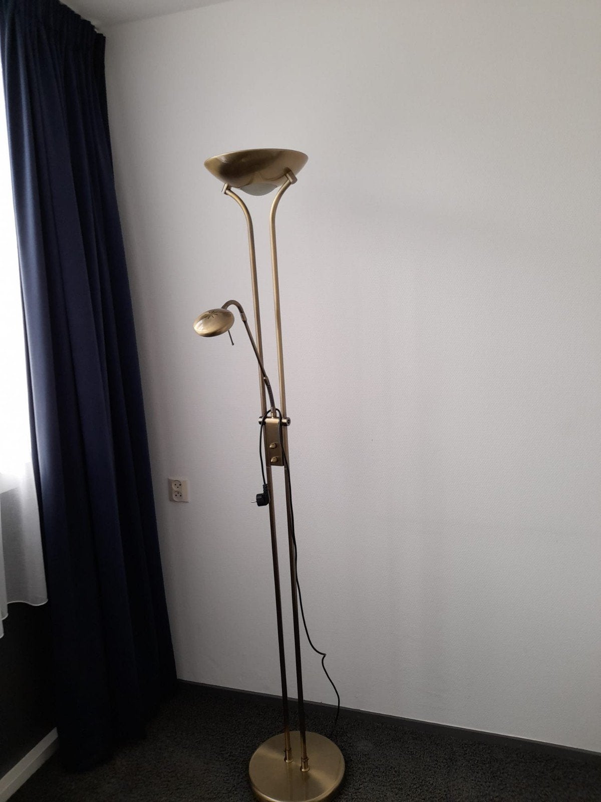Staande lamp met dimmer en leeslamp., Ophalen, Zo goed als nieuw, 150 tot 200 cm
