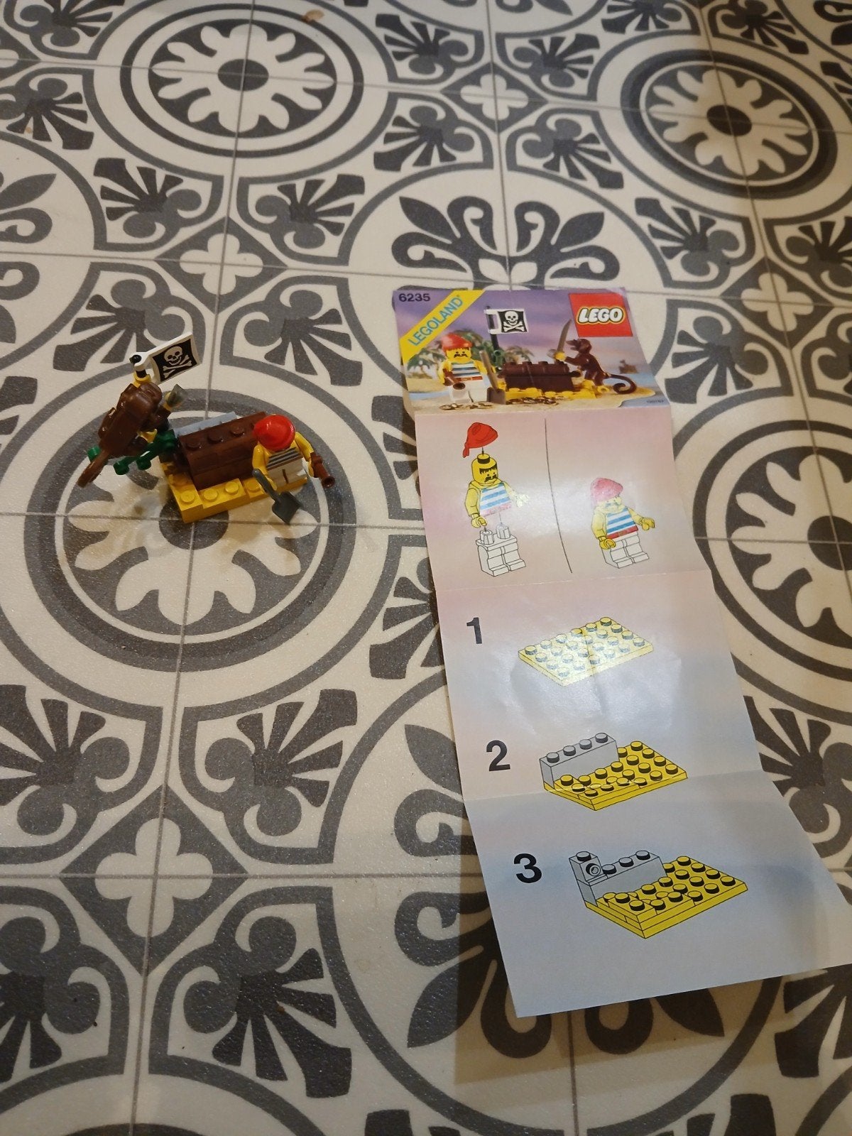Lego Legoland Pirates 6235 - Schateiland met Piraat en Aap, Ophalen of Verzenden, Gebruikt