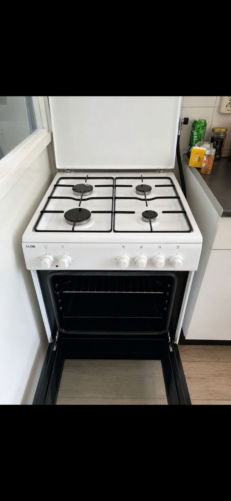 Goed werkend gasfornuis met oven, Gebruikt, Gas, Vrijstaand, 4 kookzones