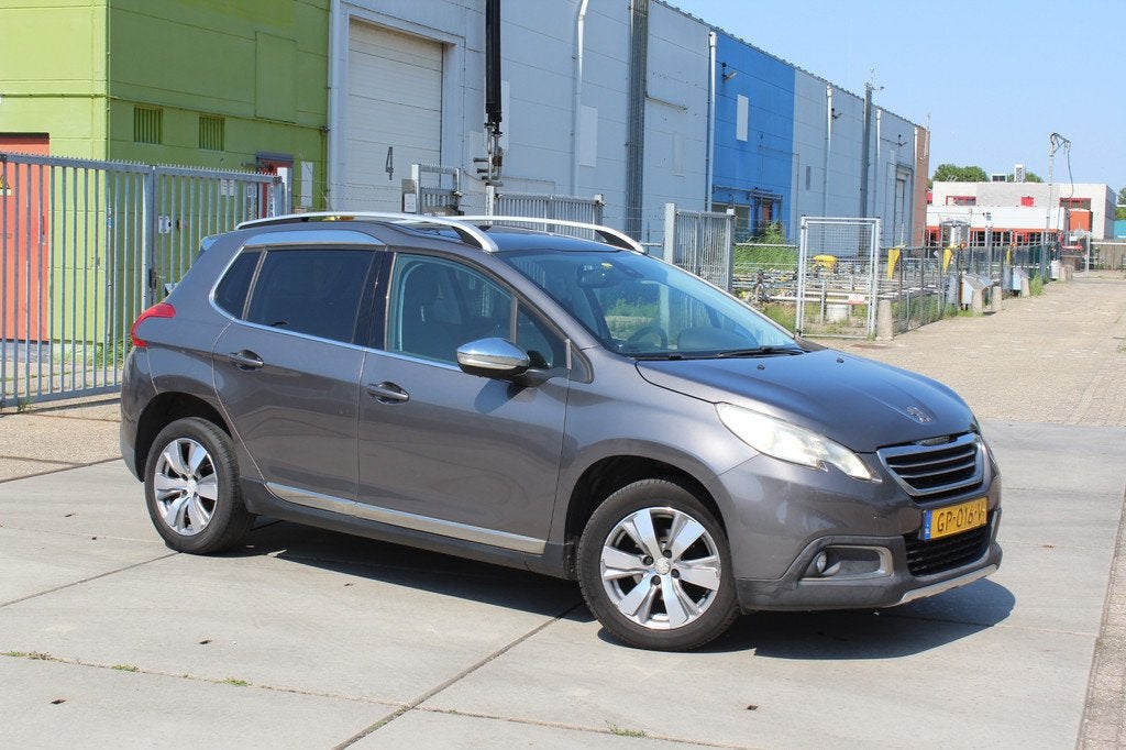 Peugeot 2008 1.2 PureTech Allure automaat 1e eig, clima PANO, Auto's, Peugeot, 450 kg, Euro 6, 1199 cc, 82 pk