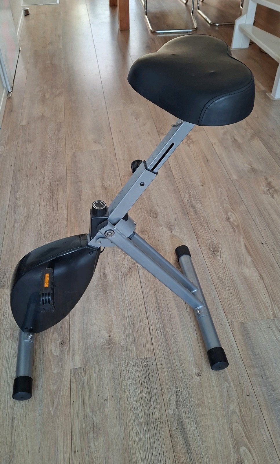 Compacte bureaufiets - Ideaal voor thuiswerken, Sport en Fitness, Ophalen, Gebruikt, Overige typen, Metaal