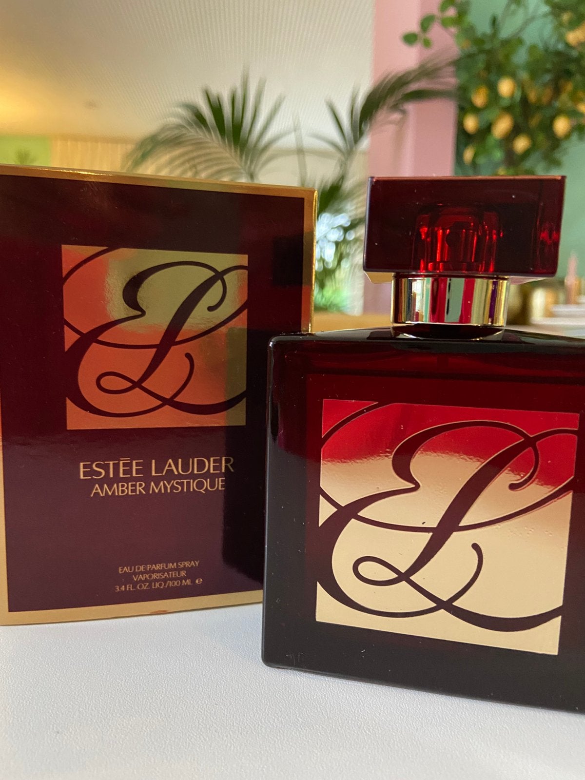 Amber mystique Estee Lauder discontinued, Ophalen of Verzenden, Zo goed als nieuw