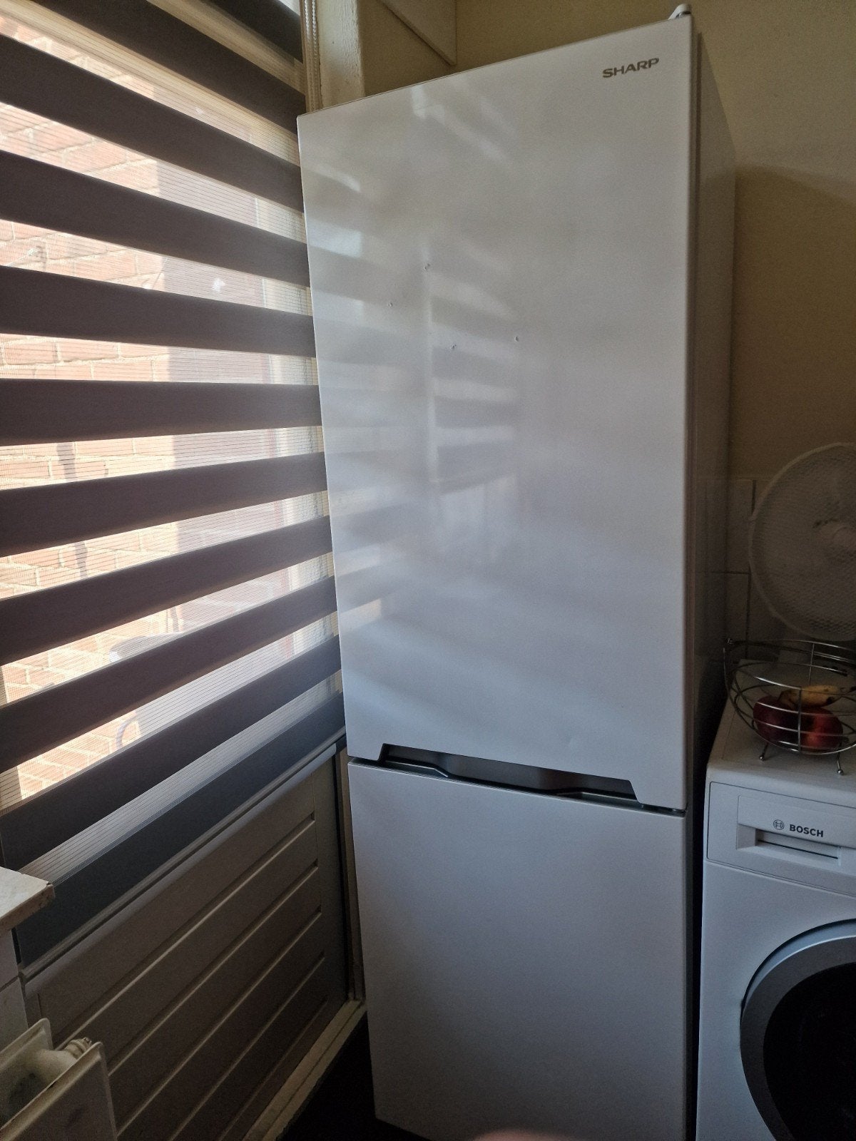 Koelkast Gratis ( Defect), Minder dan 75 liter, Ophalen of Verzenden, Zonder vriesvak, 160 cm of meer