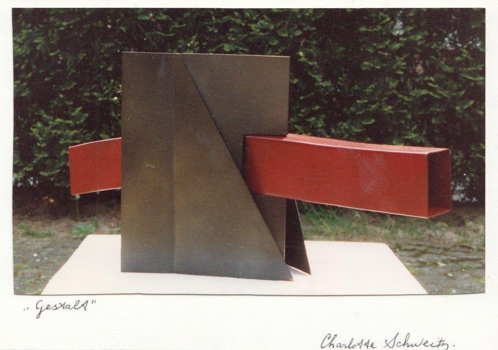 Charlotte Schweitz foto sculptuur ´Gestalt´ met brief, Verzenden, Foto