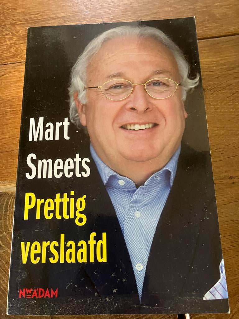 Mart Smeets - Prettig verslaafd (biografie), Ophalen of Verzenden, Zo goed als nieuw, Overige sporten