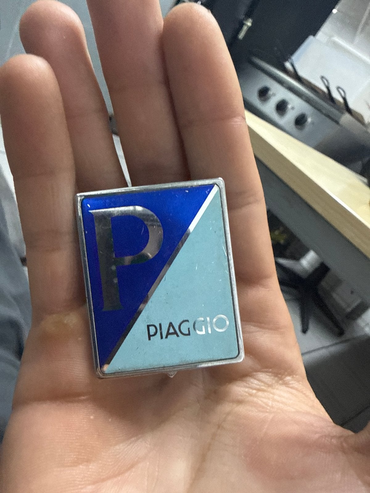 Piaggio Vespa Logo Embleem - LX, Primavera, Sprint, Ophalen of Verzenden, Gebruikt, Overige typen, Piaggio