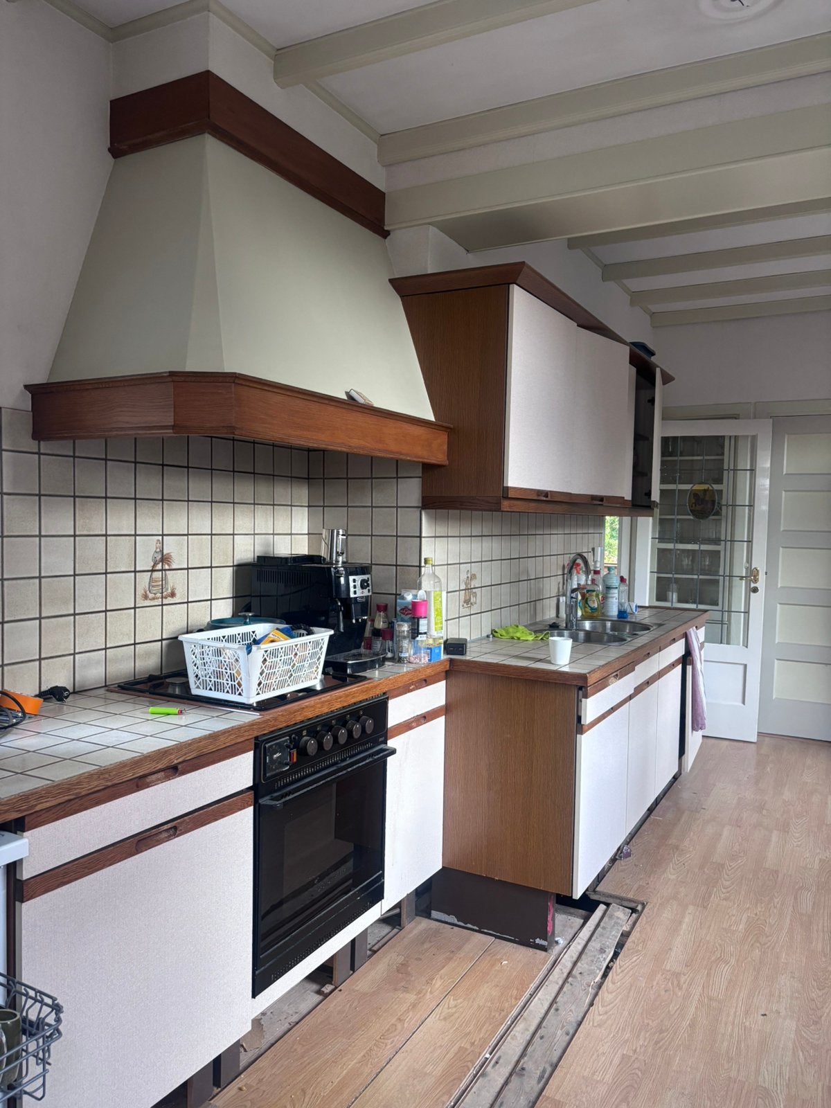 Keuken gratis af te halen, Huis en Inrichting, Keuken | Complete keukens, Ophalen, Gebruikt, Graniet of Steen, Enkelwandige keuken