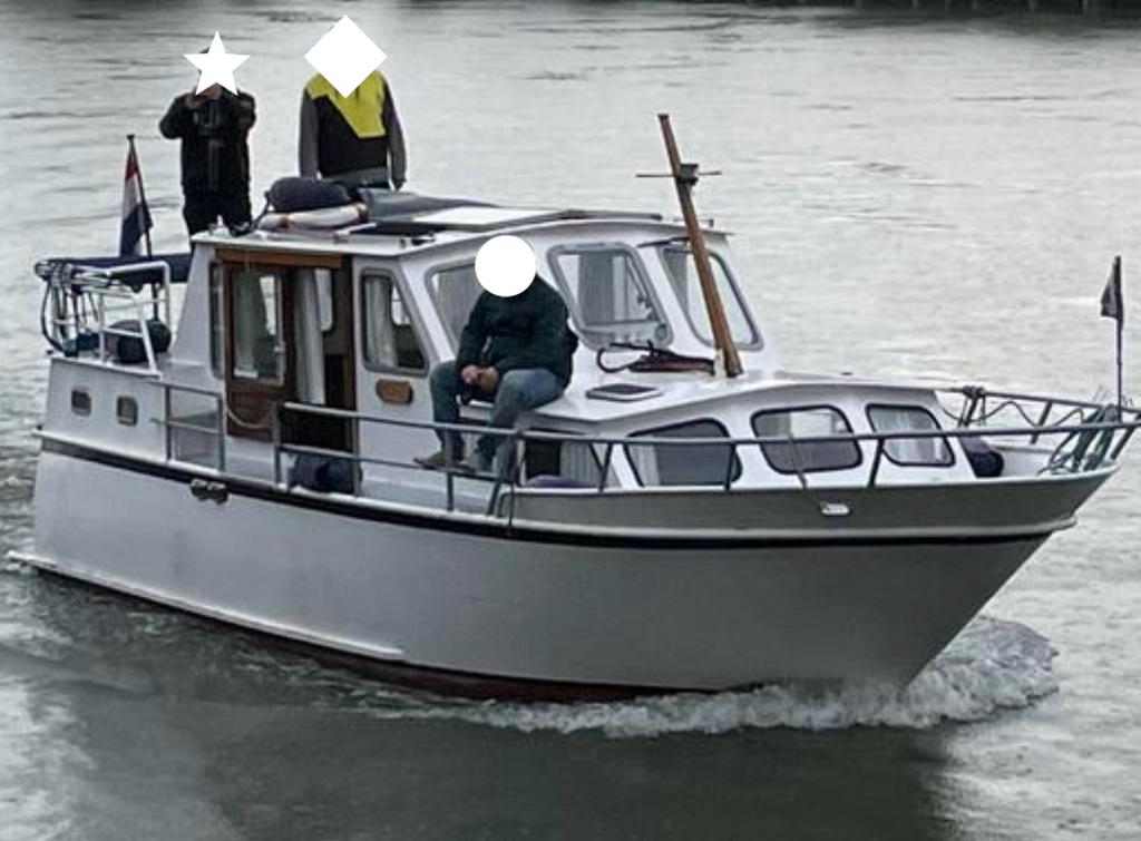 Heckkruiser 10m – stalen motorboot – 2.00m stahoogte – OM601, Watersport en Boten, 10 m, Diesel, Walstroom, 2.00 meter