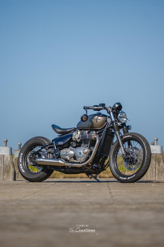 Custom Triumph bonneville bobber, Motoren, 2 cilinders, Motorrijbewijs A, Particulier, Meer dan 35 kW