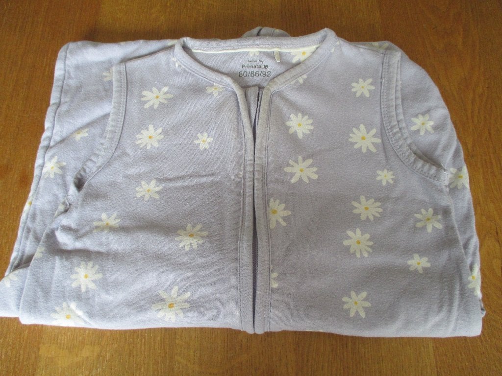 2 babyslaapzakjes, Kinderen en Baby's, Wasbaar, 80 cm, Ophalen of Verzenden, Zo goed als nieuw