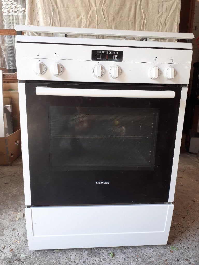 Siemens Vrijstaand Gasfornuis met Oven, Witgoed en Apparatuur, Fornuizen, Ophalen, Gebruikt, 60 cm of meer, 4 kookzones