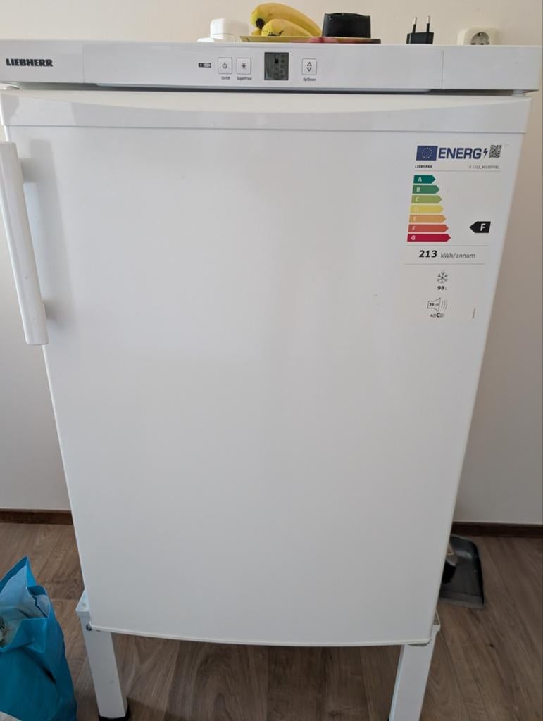 LIEBHERR VRIESKAST 3 LADES, Ophalen, Gebruikt