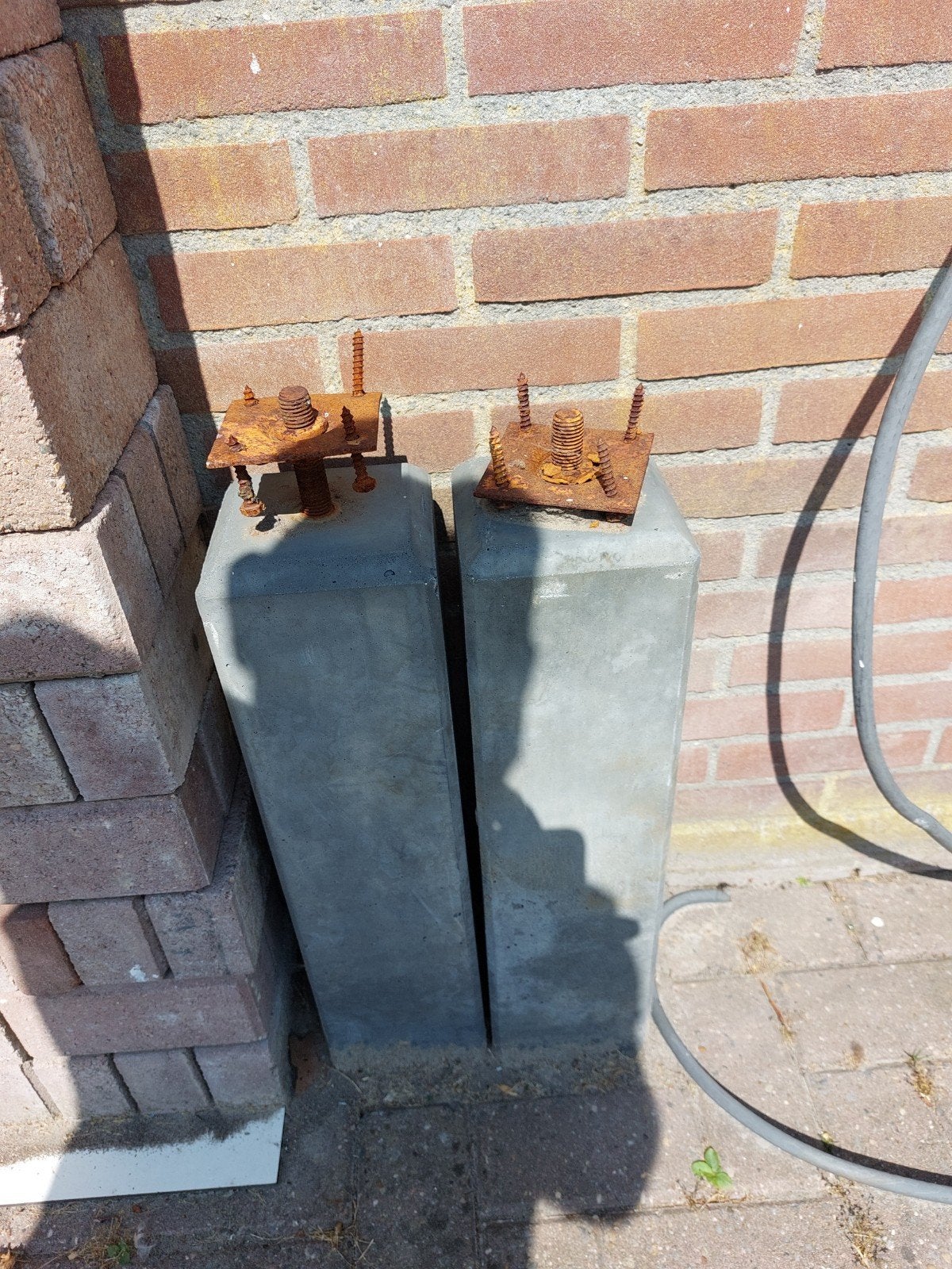 ploerten voor in de beton, Ophalen, Gebruikt