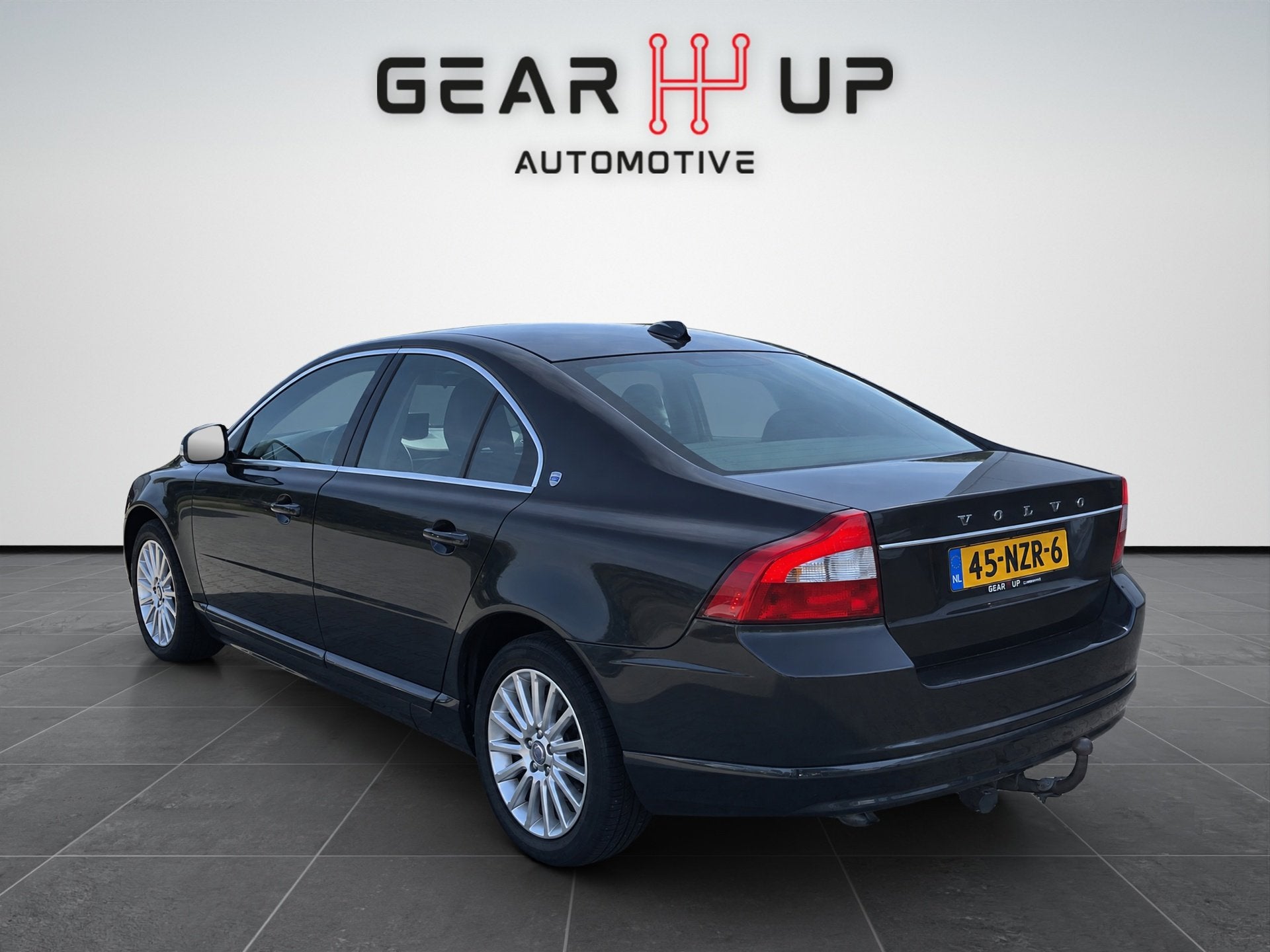Volvo S80 2.0 T Limited Ed CLIMA|CRUISE|LEER|NAVI|TREKHAAK|, Euro 5, 4 cilinders, Bedrijf, 1499 kg