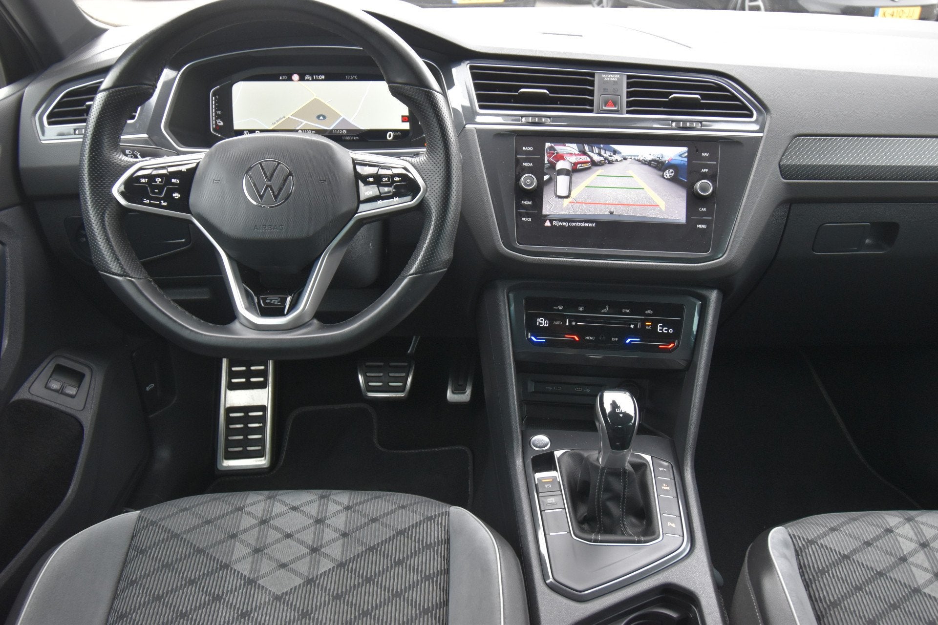 Volkswagen Tiguan 1.4 TSI eHybrid R-Line Business+ , TREKHAA, Leder en Stof, Hybride Elektrisch/Benzine, SUV of Terreinwagen, Tiguan