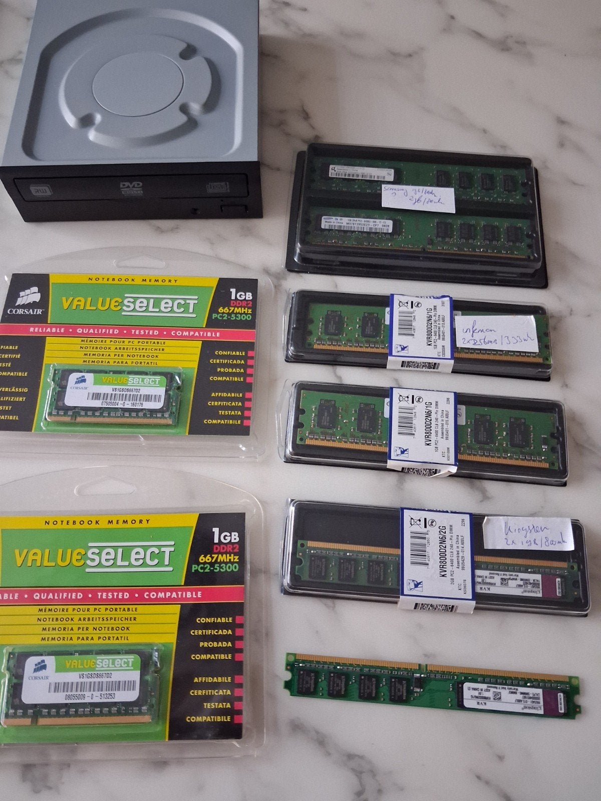 Diverse RAM modules (DDR2) en DVD-brander, Computers en Software, RAM geheugen, Gebruikt, Server, 8 GB, 333, 667, 800