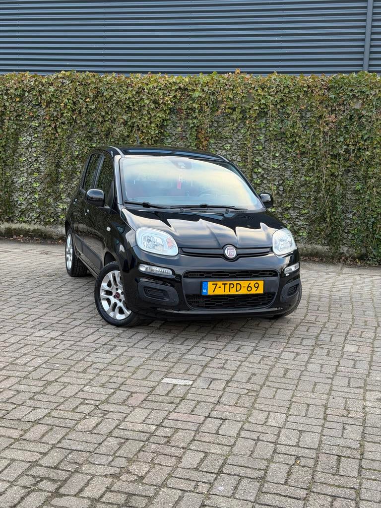 Fiat Panda Twinair Turbo 80PK Dualogic 2014 Zwart, Auto's, Fiat, 40 €/maand, Panda, Zwart, Origineel Nederlands