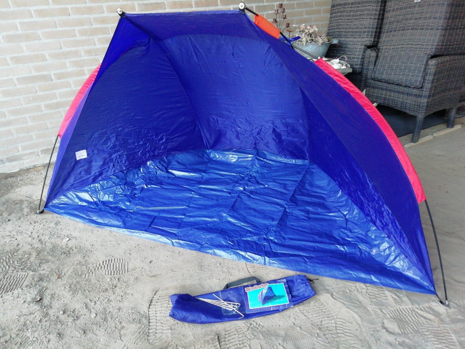 STRAND/ WINDBESCHERMERS PER STUK €7,50, Ophalen of Verzenden, Gebruikt