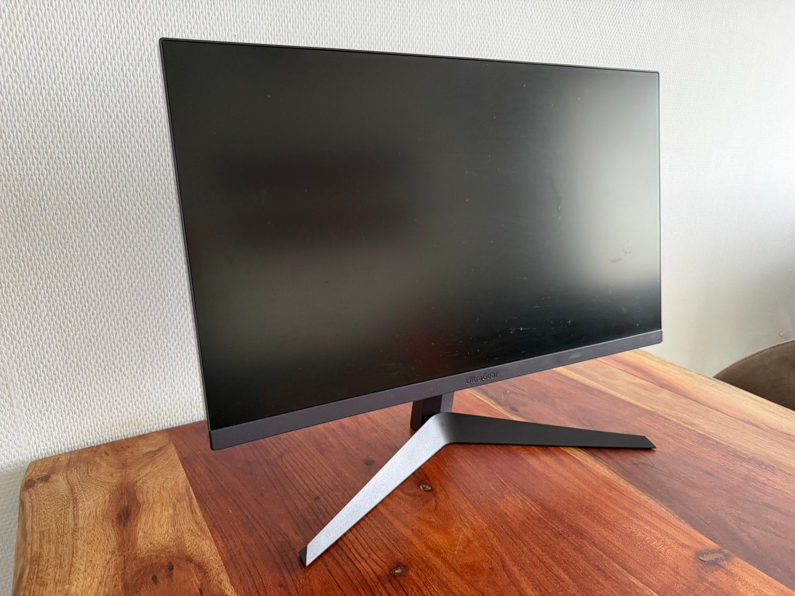 LG UltraGear 24GS50F-B 24" FHD Gaming Monitor – 120Hz, 1ms, Gaming, HDMI, IPS, Kantelbaar