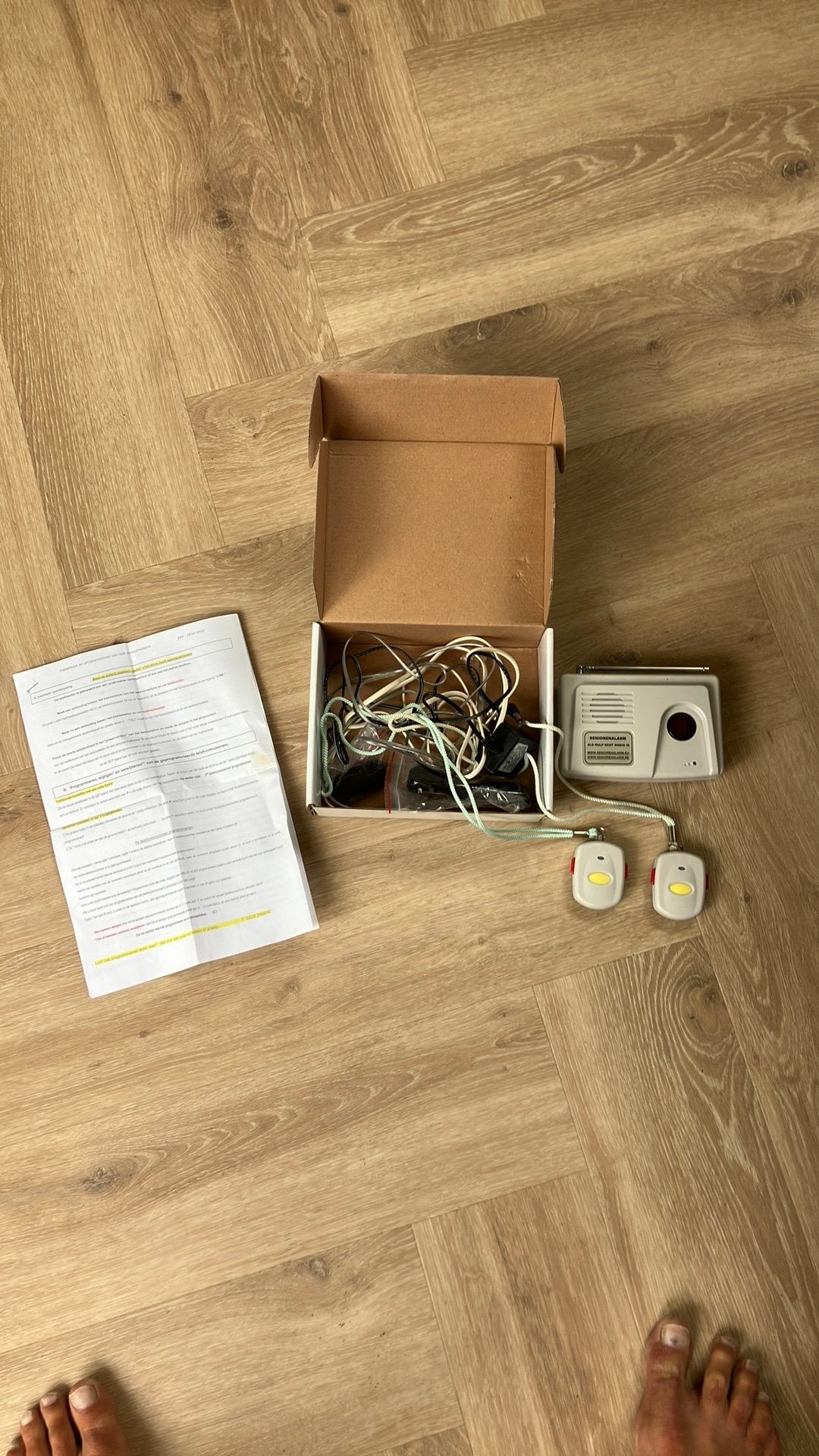 Senioren alarm met 2 nooddrukkers, Ophalen of Verzenden, Zo goed als nieuw