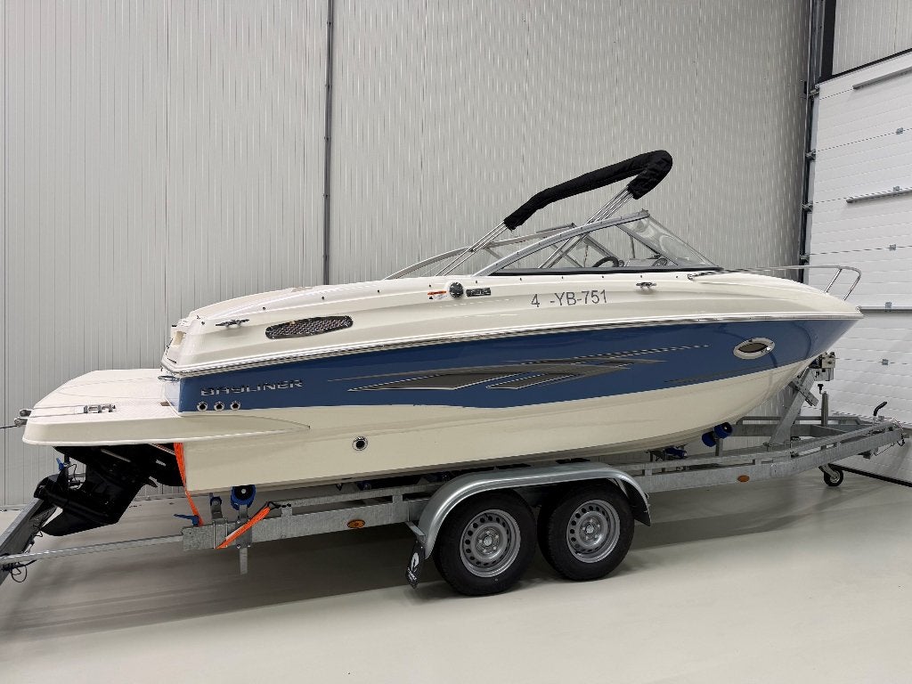 Bayliner 642, Ophalen, Binnenboordmotor, 120 tot 200 pk, Bayliner