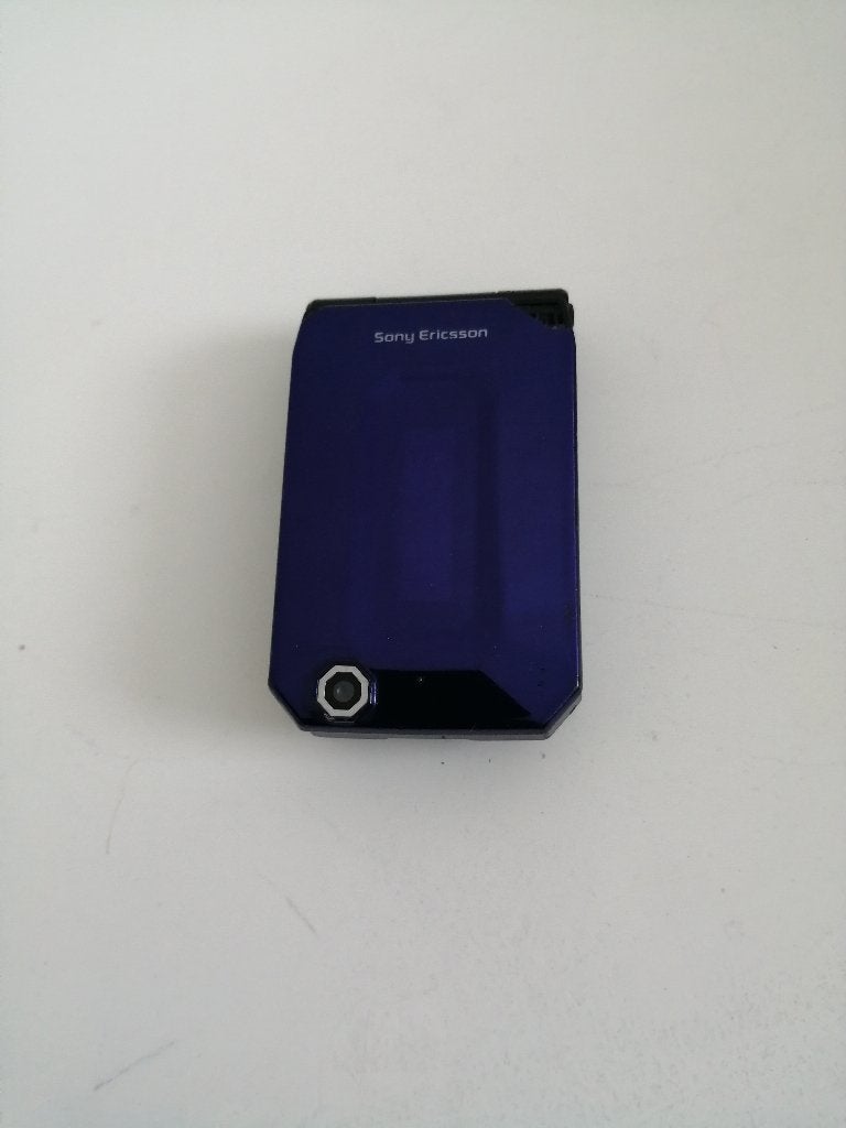 MOET NU WEG!!! COOLE VINTAGE SONY ERICSSON JALOU LADYPHONE, Gebruikt, Verzenden, Paars, Overige systemen