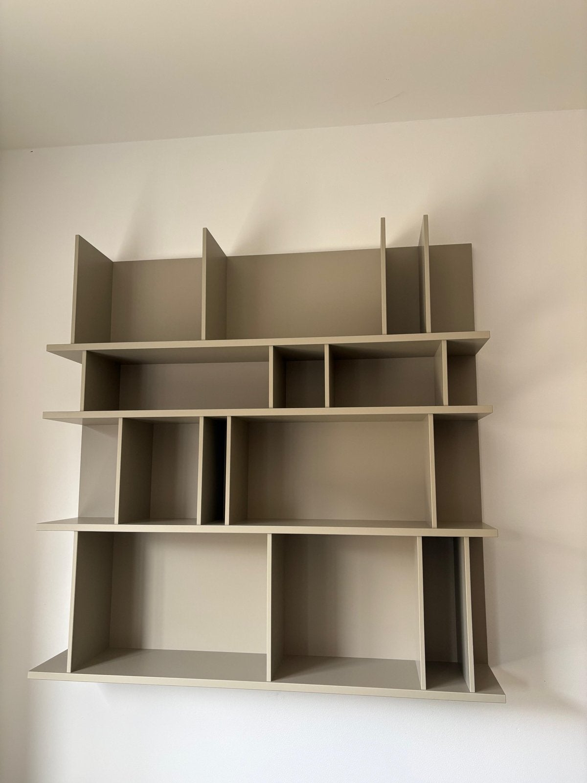 Moderne design wandkast/boekenplank - Zo goed als nieuw, Ophalen, 100 tot 150 cm, Zo goed als nieuw, Minder dan 25 cm