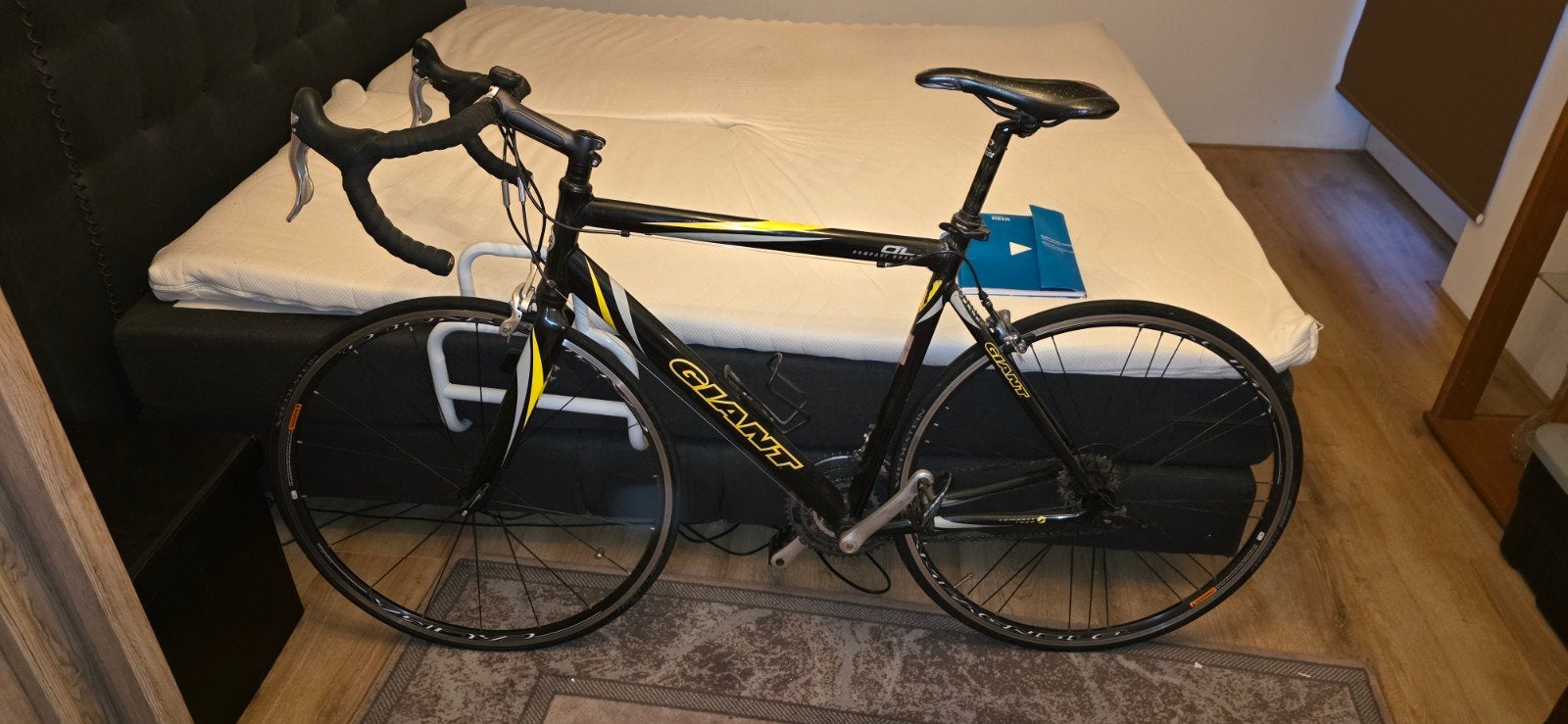 racefiets GIANT, Ophalen, Gebruikt, Aluminium, Giant