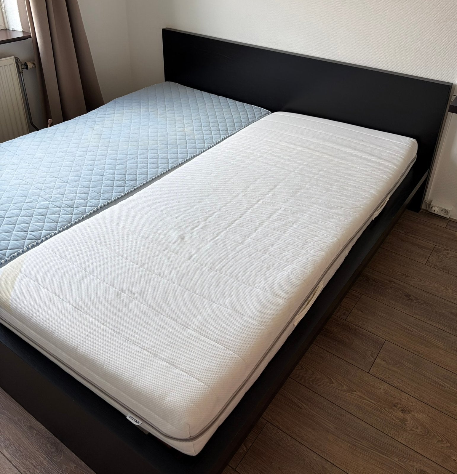 Gratis ikea bed 180-200, Ophalen of Verzenden, Zo goed als nieuw, Tweepersoons, 180 cm