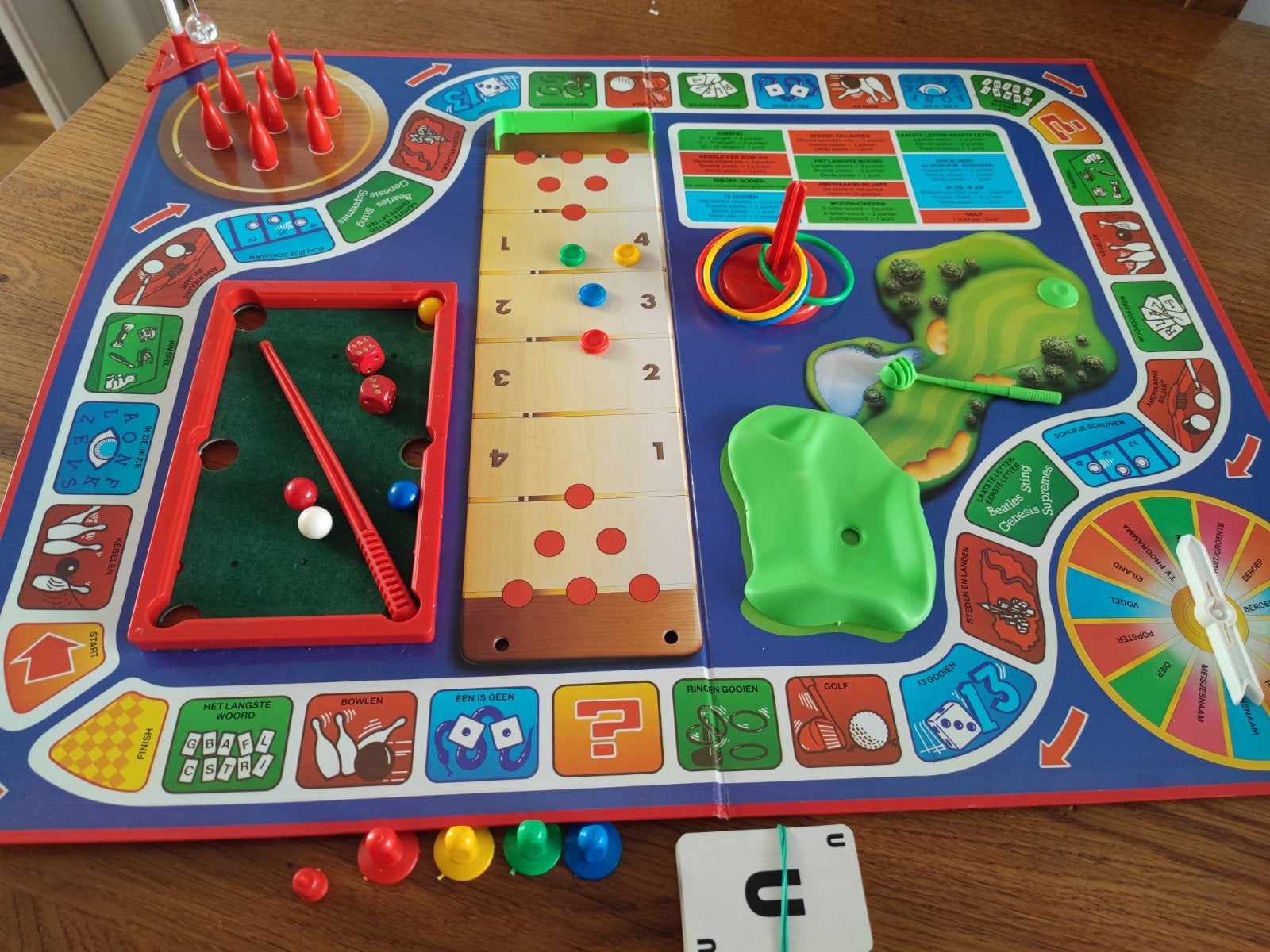 Het spel der spellen., Drie of vier spelers, Ophalen of Verzenden, Gebruikt, MB Spellen
