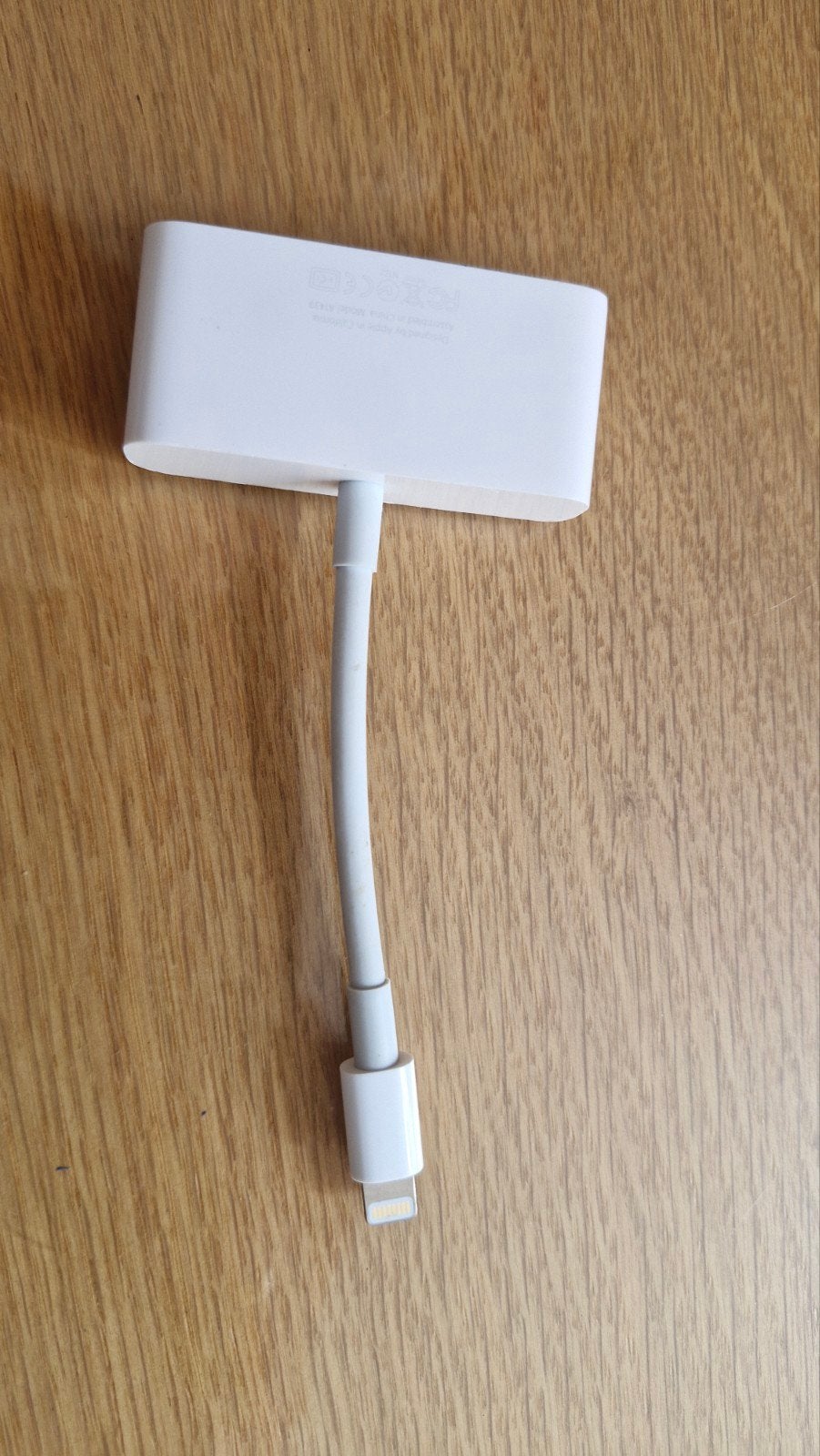 Apple Lightning naar VGA Adapter, Ophalen of Verzenden, Zo goed als nieuw, Minder dan 2 meter, Overige kabels