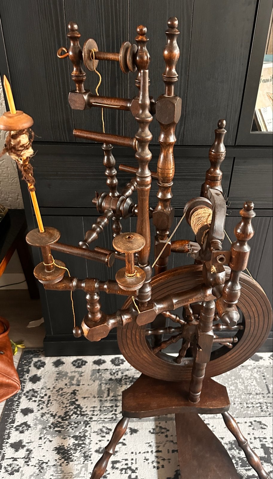 Antiek Spinnewiel - Decoratief en Functioneel, Hobby en Vrije tijd, Spinnewielen en Spinnen, Gebruikt, Spinnewiel, Ophalen of Verzenden