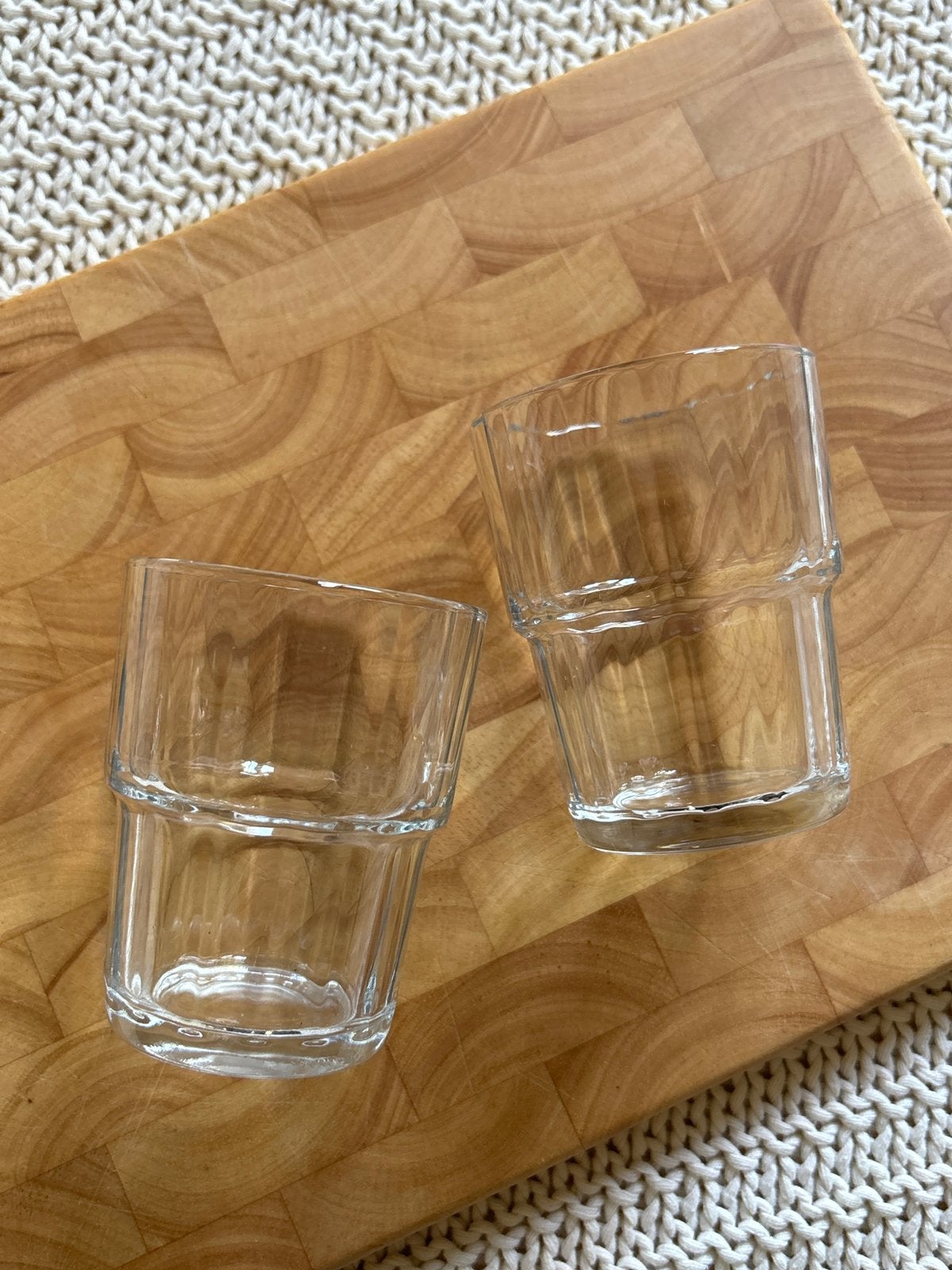 Sissy Boy glazen waterglas servies met reliëf, Ophalen, Zo goed als nieuw, Overige typen
