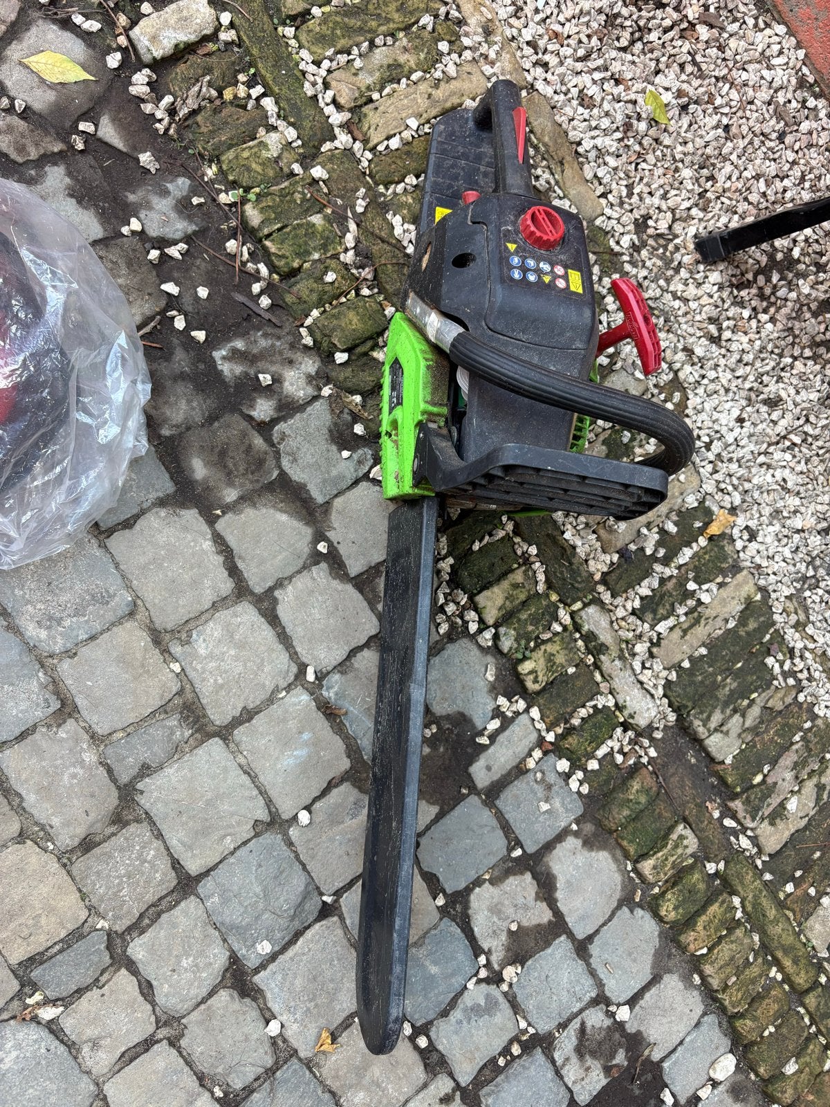 Foto 3 van Florabest Benzine Kettingzaag FKS 2.2 A1 - Zo goed als nieuw