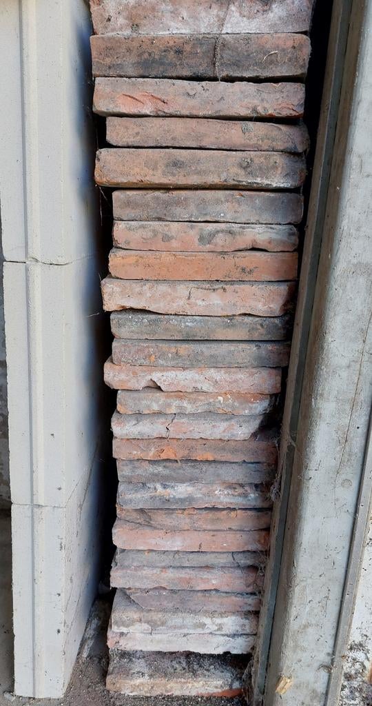 Ca. 70 antieke estrikken/plavuizen terracotta, Doe-het-zelf en Verbouw, Ophalen, Overige materialen, Gebruikt, 20 tot 40 cm