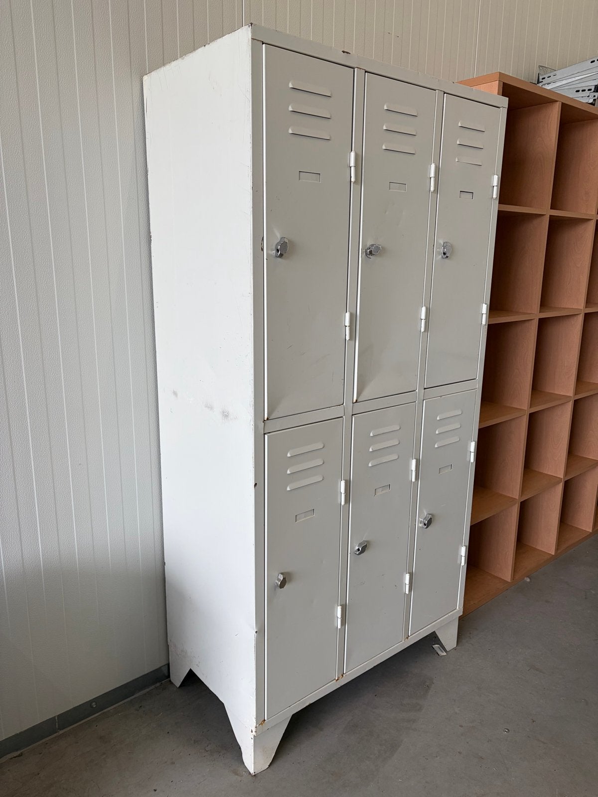 Oude lockerkast, 6 deurs, inclusief losse plankjes, Ophalen, Gebruikt