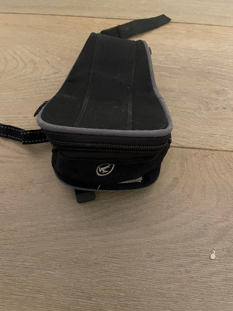 Handig zadeltasje fiets gazelle, Ophalen, Gebruikt