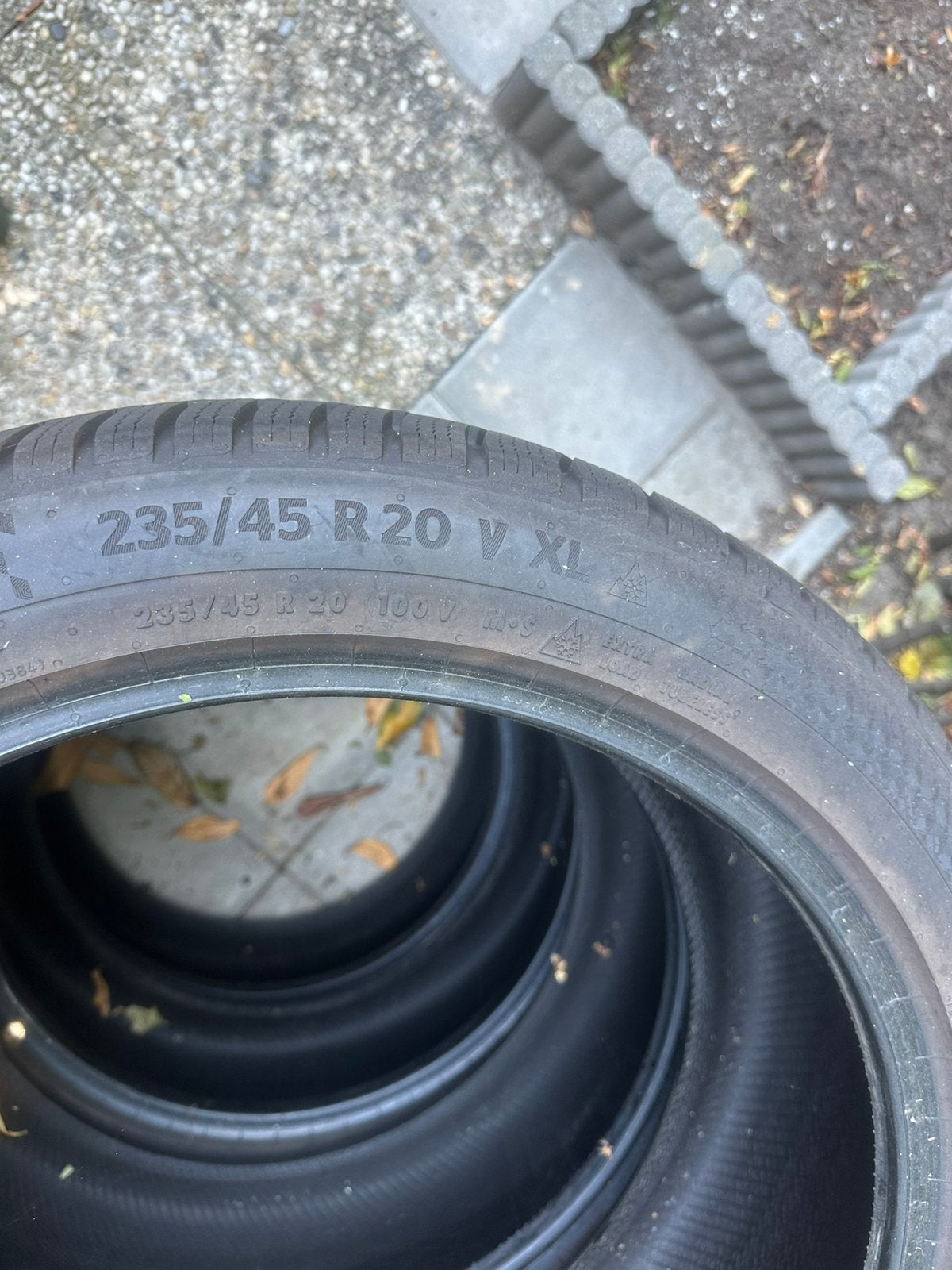 Winterbanden 235/45 R20 XL Continental, Ophalen, Gebruikt