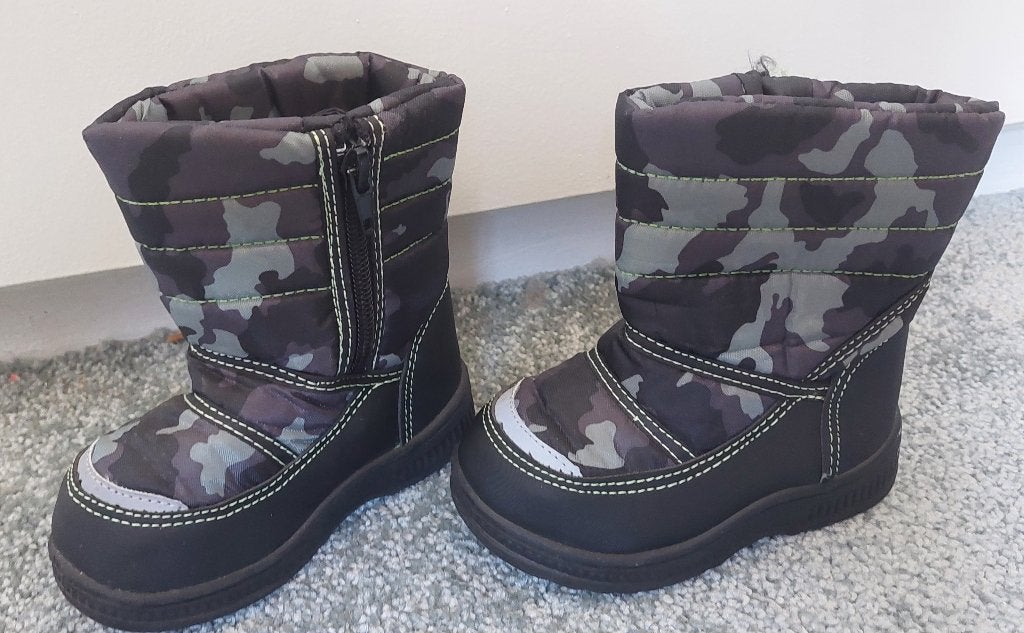 Kind: camouflageprint moon boots - Prenatal, maat 22, Schoentjes, Jongetje of Meisje, Ophalen of Verzenden, Zo goed als nieuw