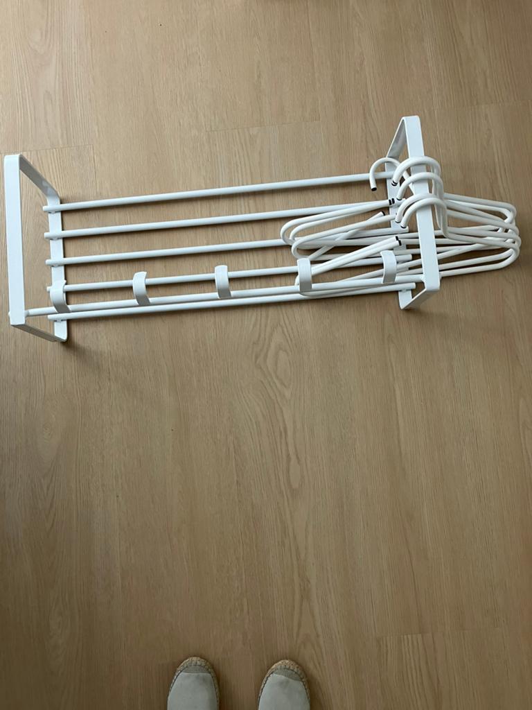 Moderne witte kapstok strak design, Huis en Inrichting, Woonaccessoires | Kapstokken, Kunststof, Zo goed als nieuw, Minder dan 100 cm