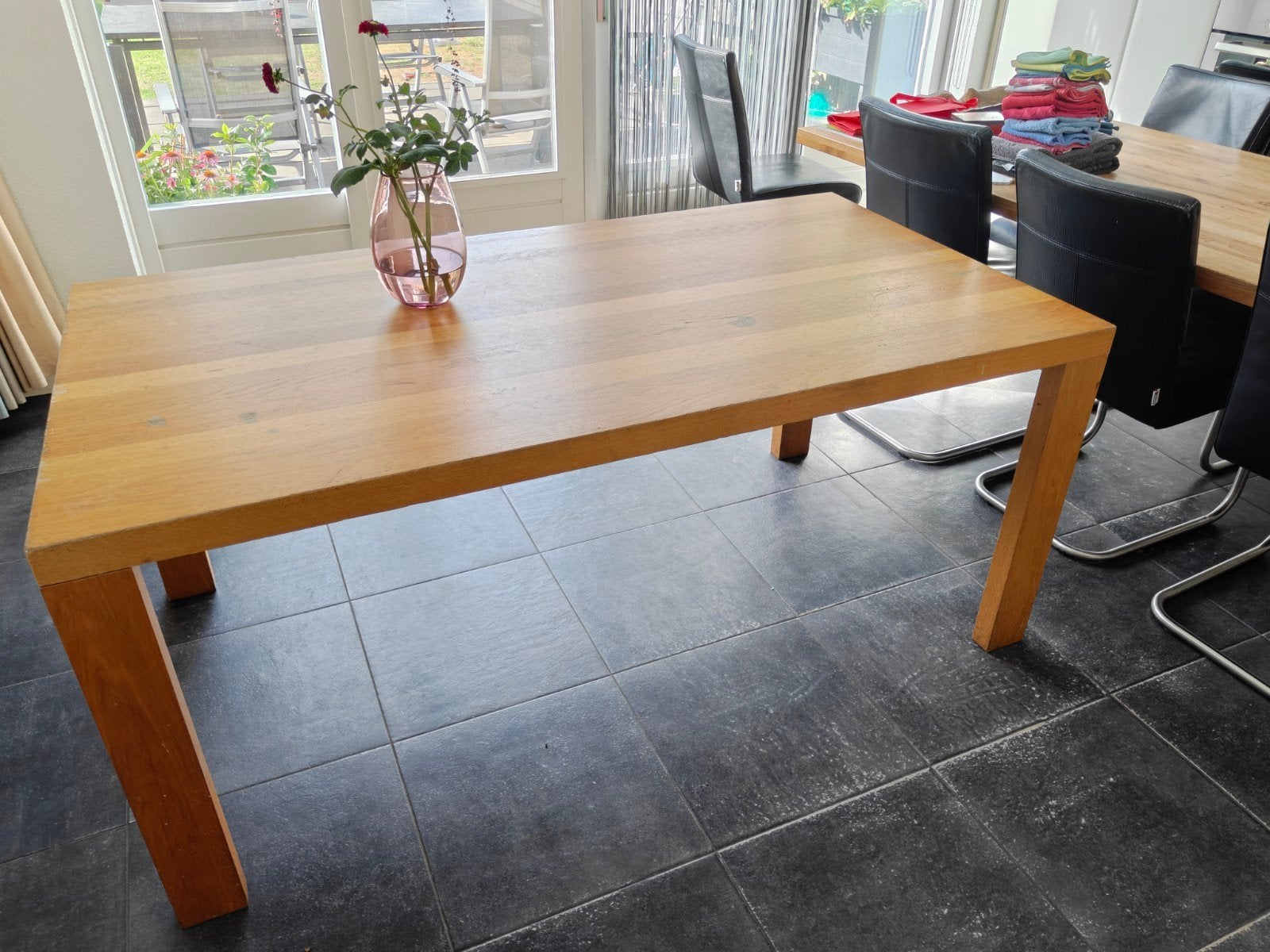 Arco Essenza eikenhouten eettafel met gebruikssporen, Huis en Inrichting, Tafels | Eettafels, Gebruikt, Robuust, functioneel, Eikenhout